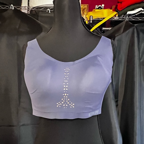 Victoria’s Secret Sports Bra - Picture 1 of 3